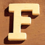 KnorrPrandell FSC drevené písmeno, 4-5cm F
